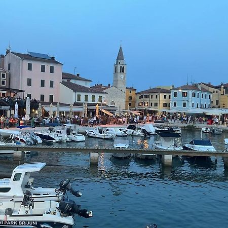 Apartment Sunrise Fuer 6 Personen In Pula-Stinjan Eksteriør billede