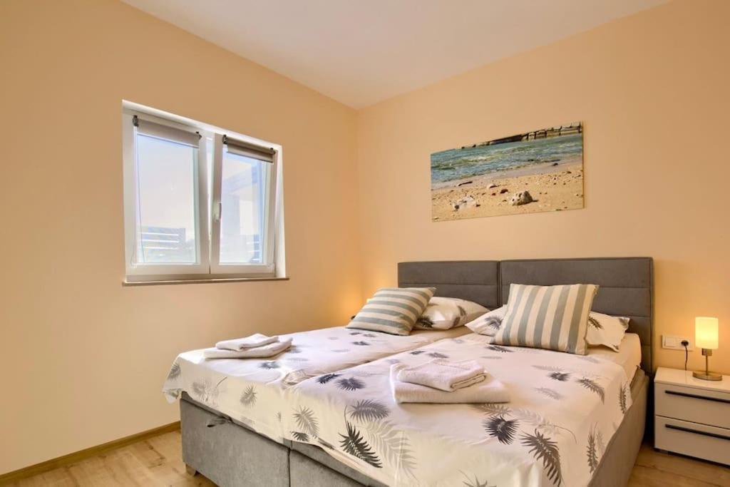 Apartment Sunrise Fuer 6 Personen In Pula-Stinjan Eksteriør billede